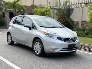 Nissan Versa 1.6 S 4dr Sedan (1.6L 4cyl 5M) 2014 Silver