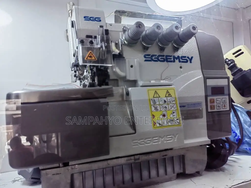 Four Thread Knitting Machine