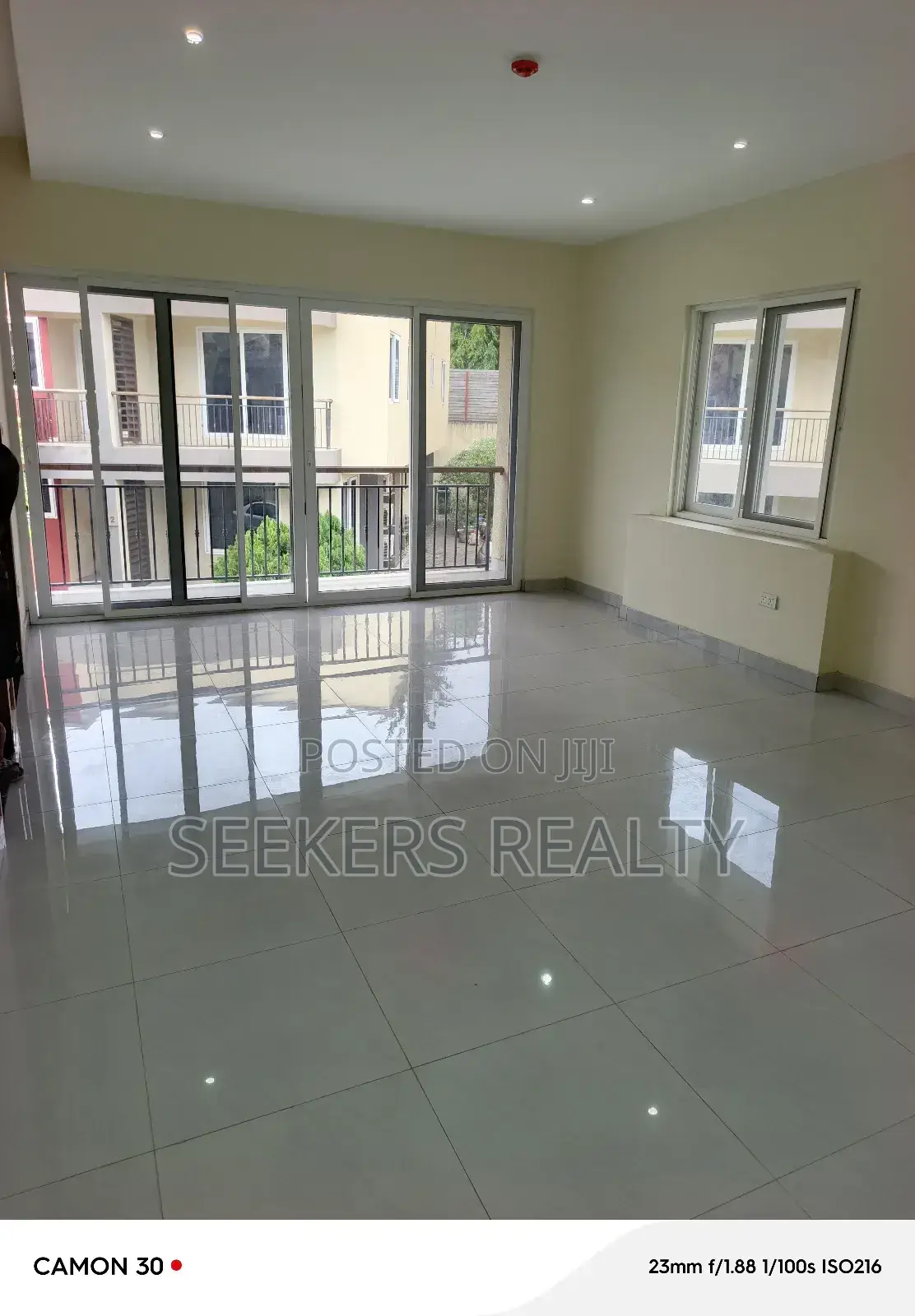 4bdrm Townhouse / Terrace in Seekers Realty, Cantonments for rent