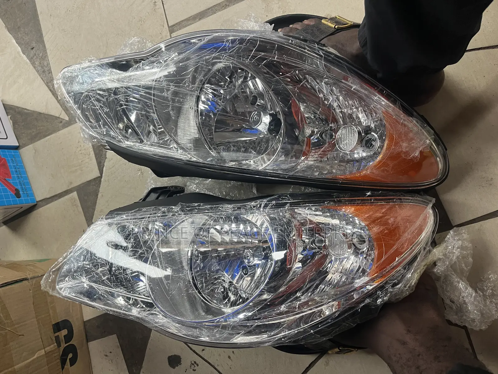 Hyundai Elantra 2007 2008 2009 2010 Headlight or Lamp Pair