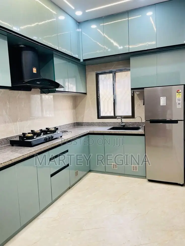 Luxurious Kitchen Cabinets