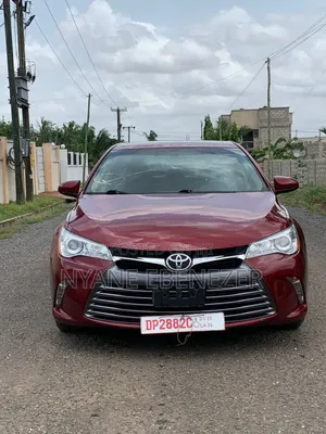 Photo - Toyota Camry XLE 4dr Sedan (2.5L 4cyl 6A) 2015 Red