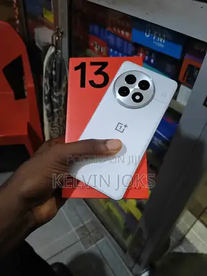 Photo - OnePlus 13 256 GB White
