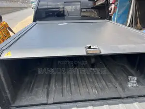 New Pickup Truck Bucket Cover(Hard, Trigold)