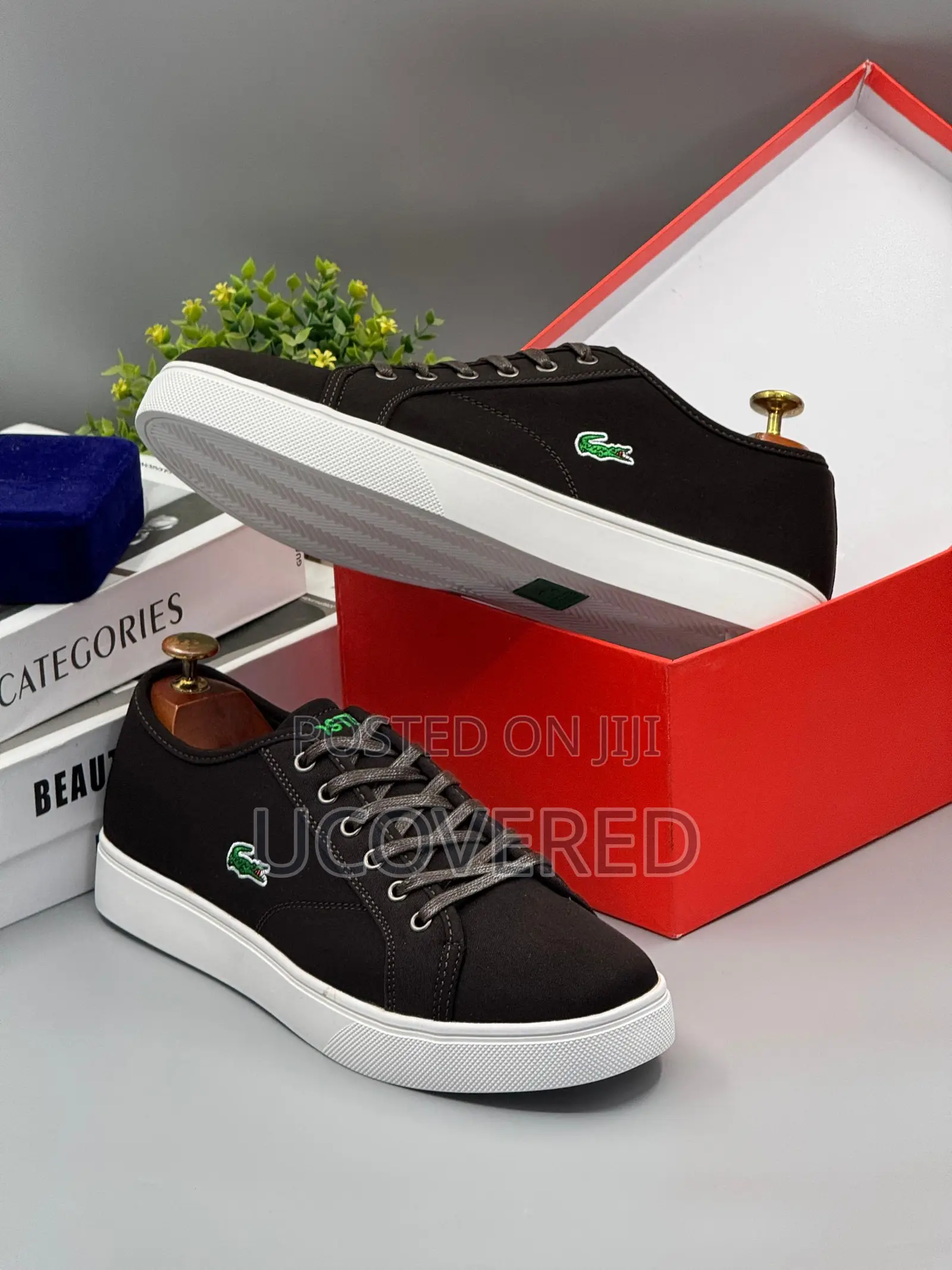 Lacoste Men’S Leron Tri 1 Walking Shoe