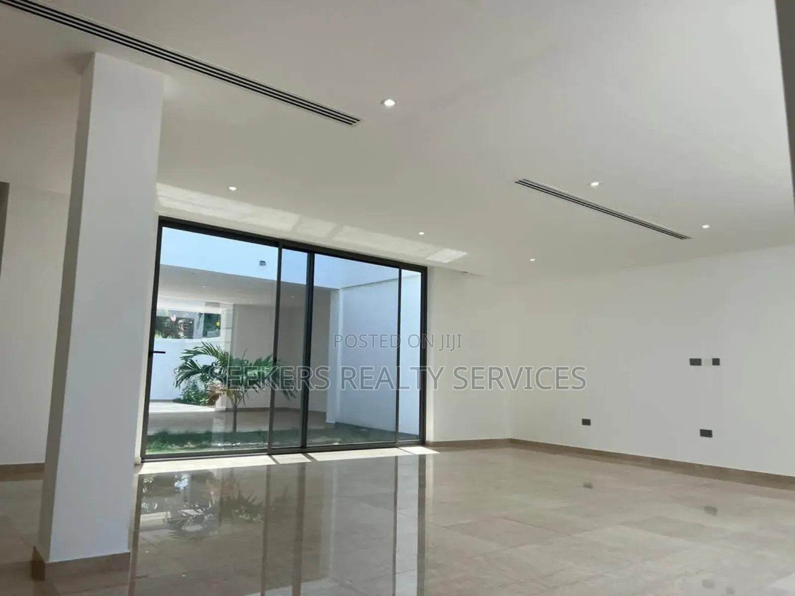 4bdrm House in Seekers Realty, Cantonments for rent