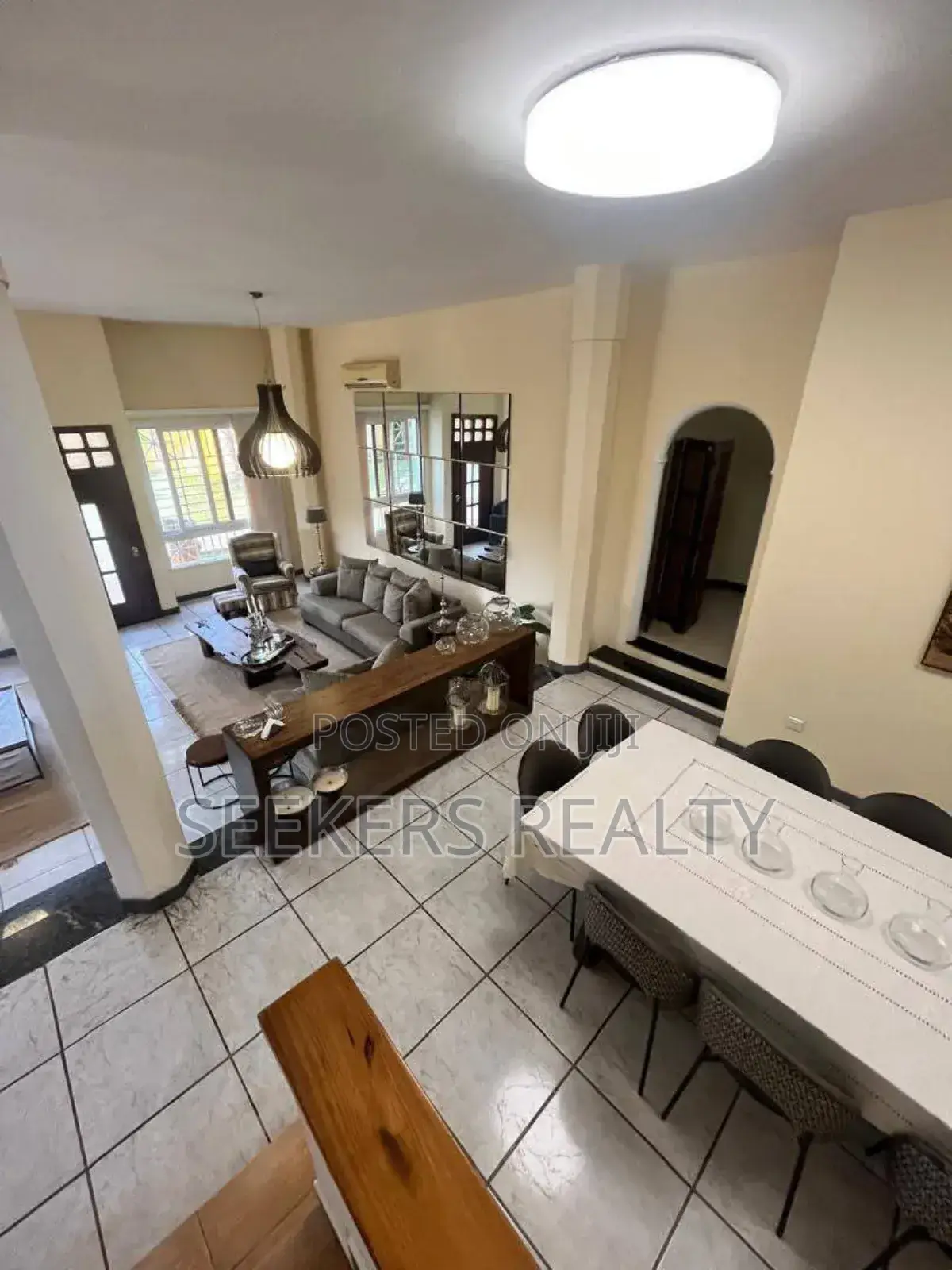 10bdrm Mansion in Seekers Realty, Labone for sale