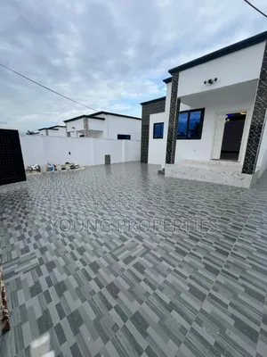 3bdrm House in Kasoa C P Estate for sale