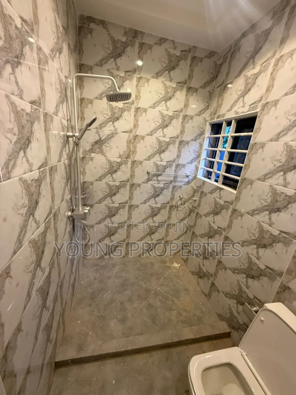 3bdrm House in Ablekuma Odumasi for sale