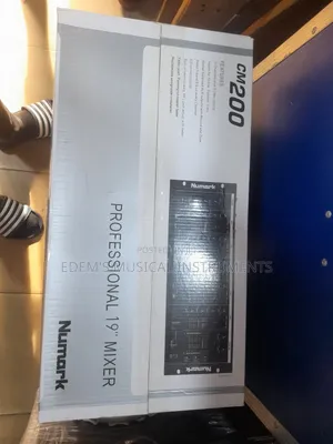 Dj Mixer Cm200