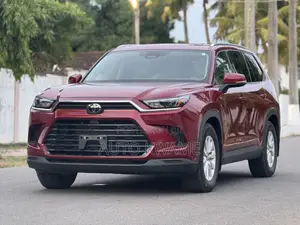 Toyota Highlander XLE AWD 2024 Red