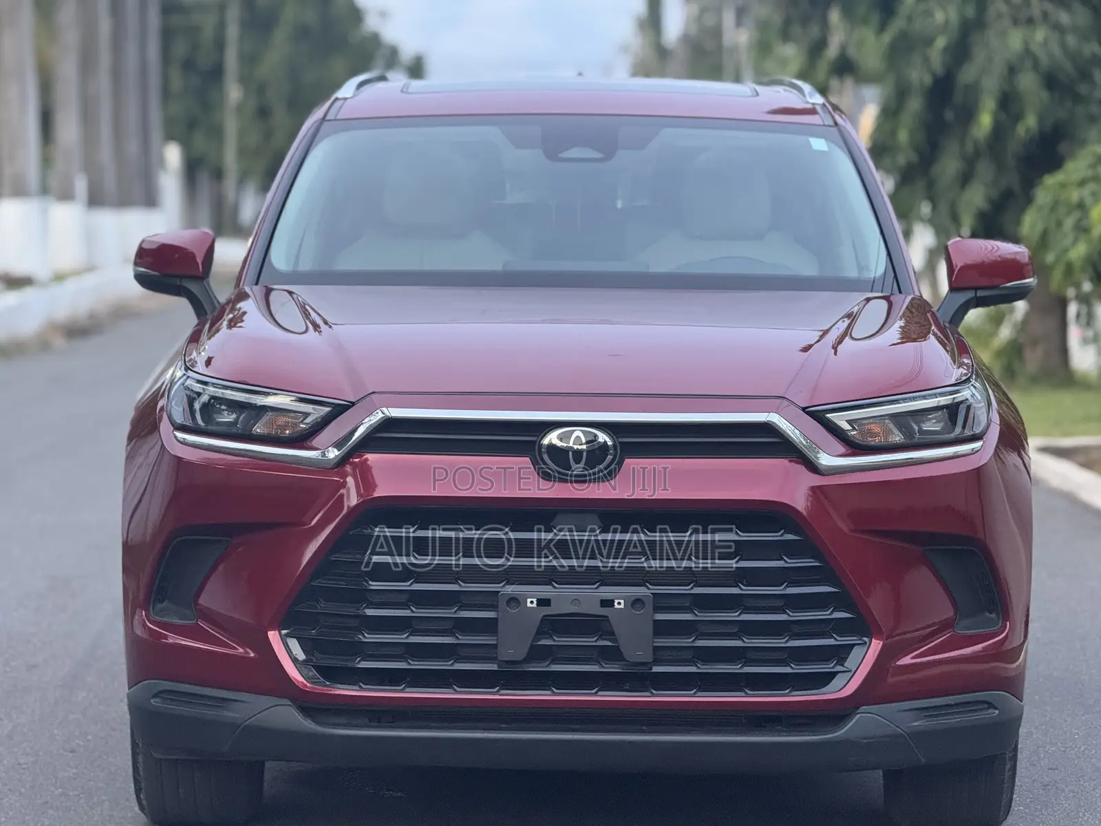 Toyota Highlander XLE AWD 2024 Red