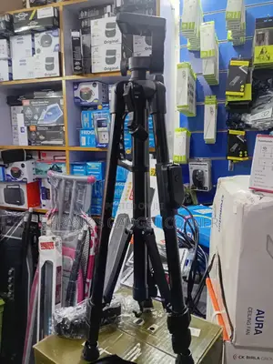 High Quality Tripod Stand