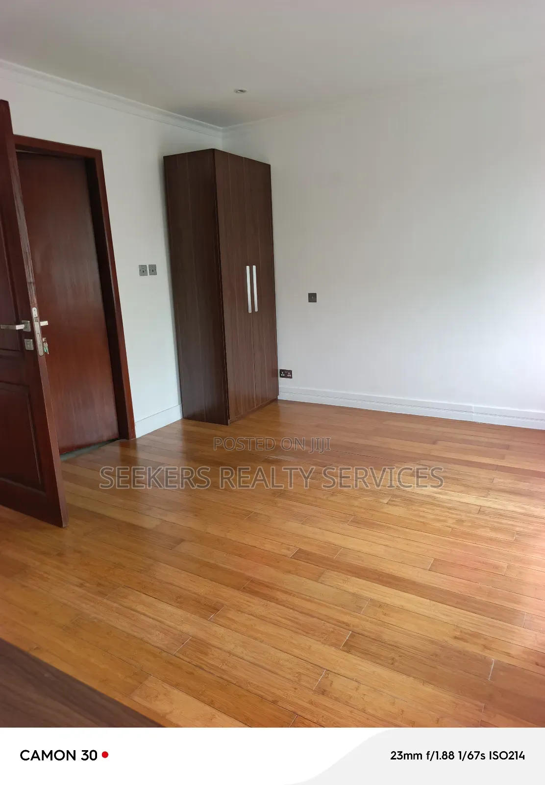 4bdrm Townhouse / Terrace in Seekers Realty, Cantonments for rent