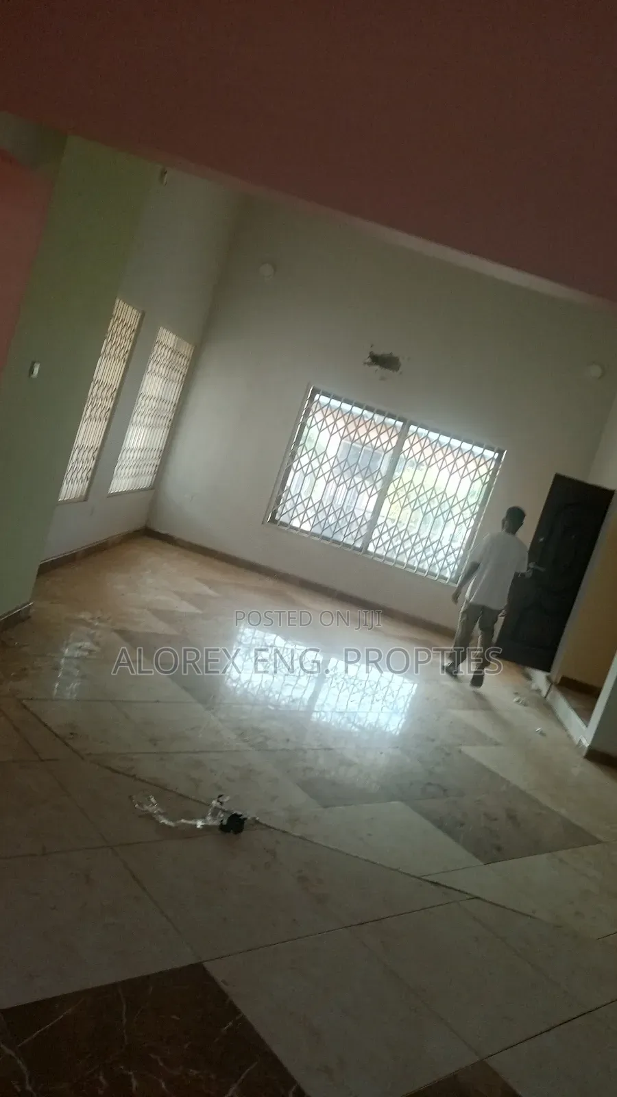 5bdrm Duplex in Gated Community, Oyarifa for rent