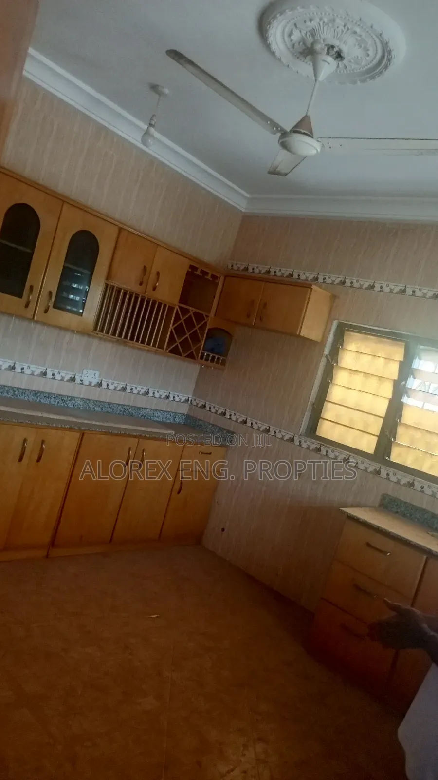 5bdrm Duplex in Gated Community, Oyarifa for rent