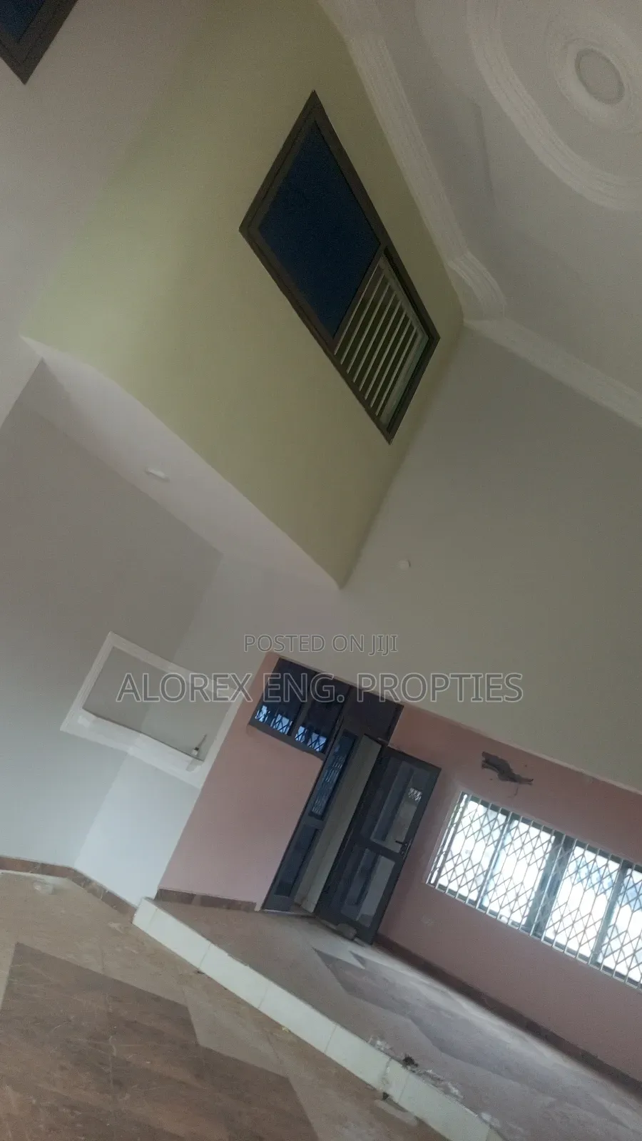 5bdrm Duplex in Gated Community, Oyarifa for rent