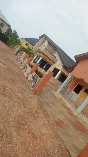 2bdrm House in Gated Community, Oyarifa for rent