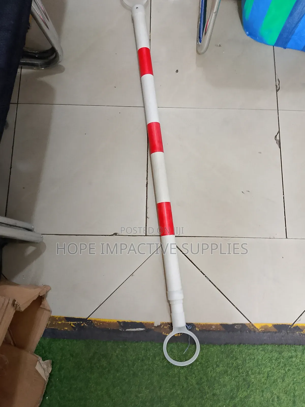 Expandable And Retractable Cone Bar.