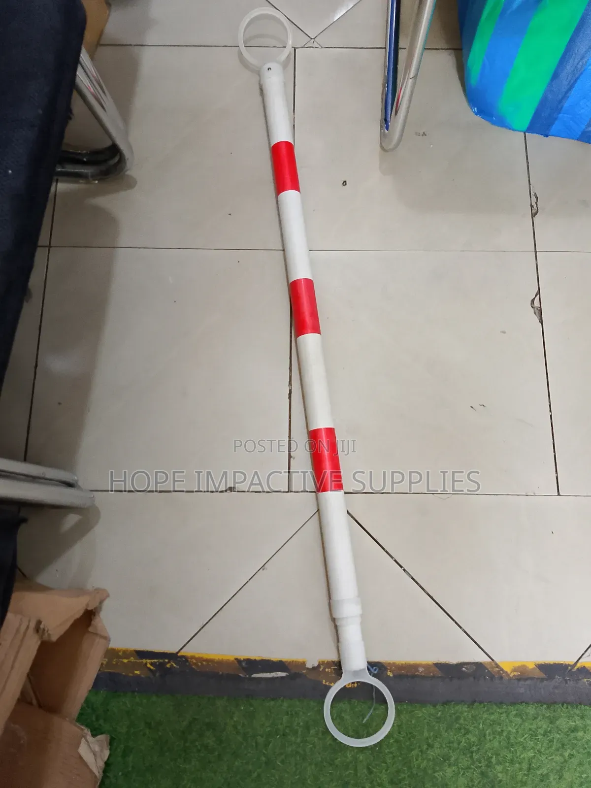 Expandable And Retractable Cone Bar.