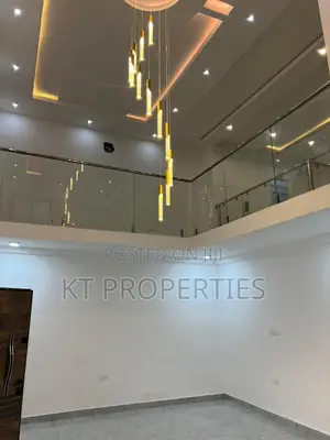 4bdrm Duplex in Millenium City for sale