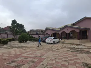 Furnished 5bdrm House in B2 Properties Agency, Kumasi Metropolitan