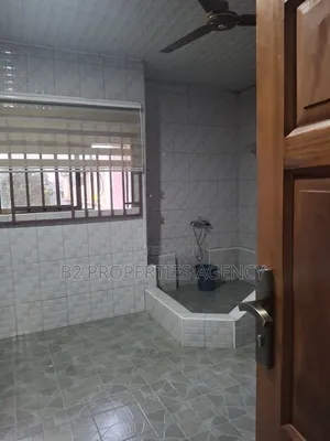 Furnished 5bdrm House in B2 Properties Agency, Kumasi Metropolitan