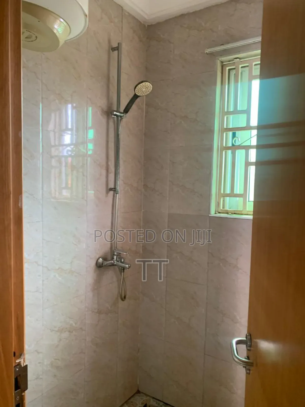 2bdrm Apartment in Two Bedrooms for rent