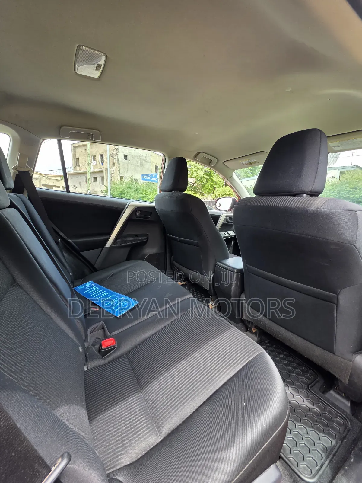 Toyota RAV4 LE 4dr SUV AWD (2.5L 4cyl 6A) 2015 Red