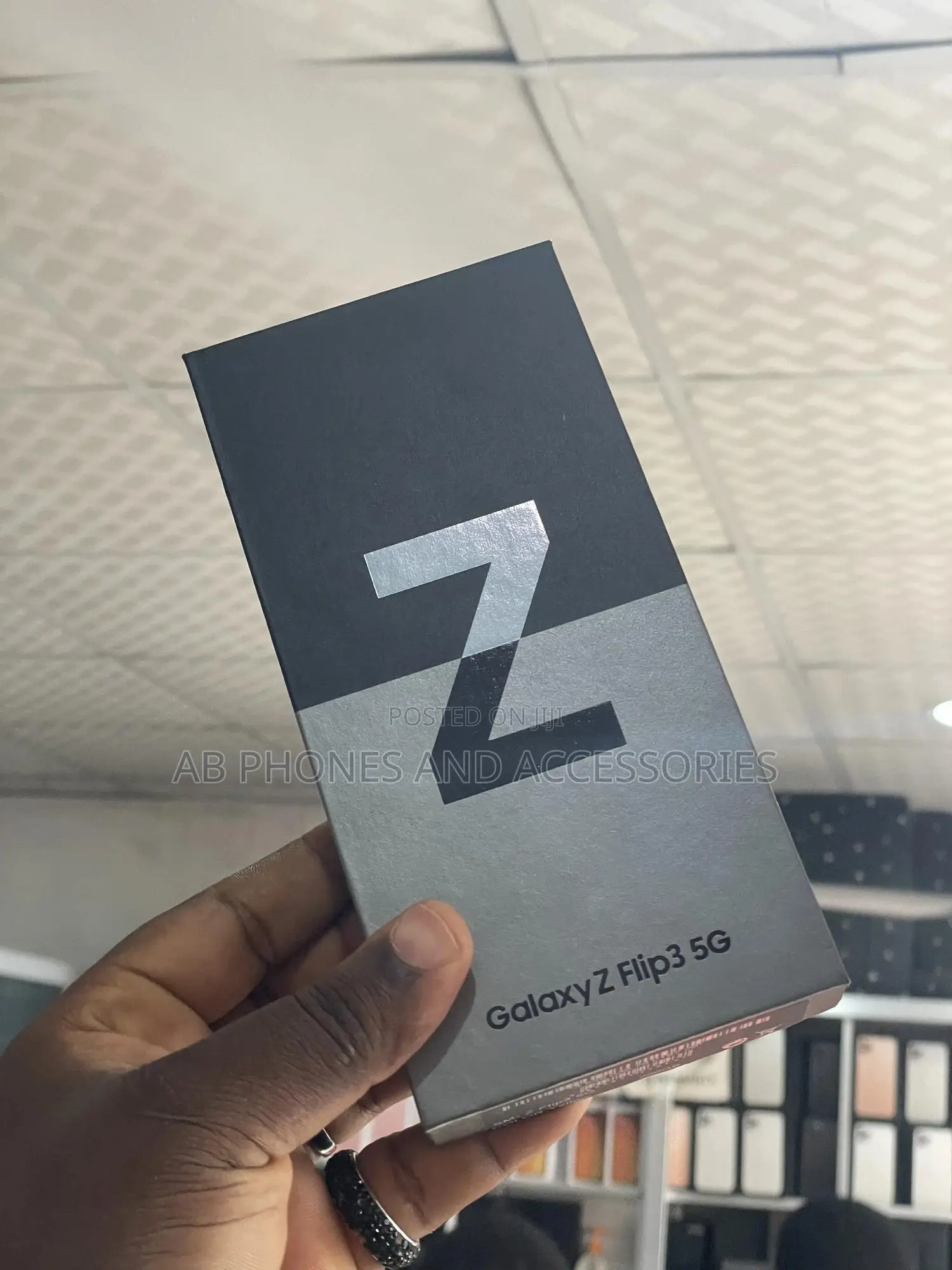 New Samsung Galaxy Z Flip3 5G 256 GB Black
