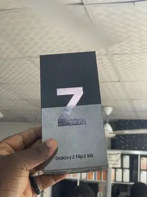 New Samsung Galaxy Z Flip3 5G 256 GB Black