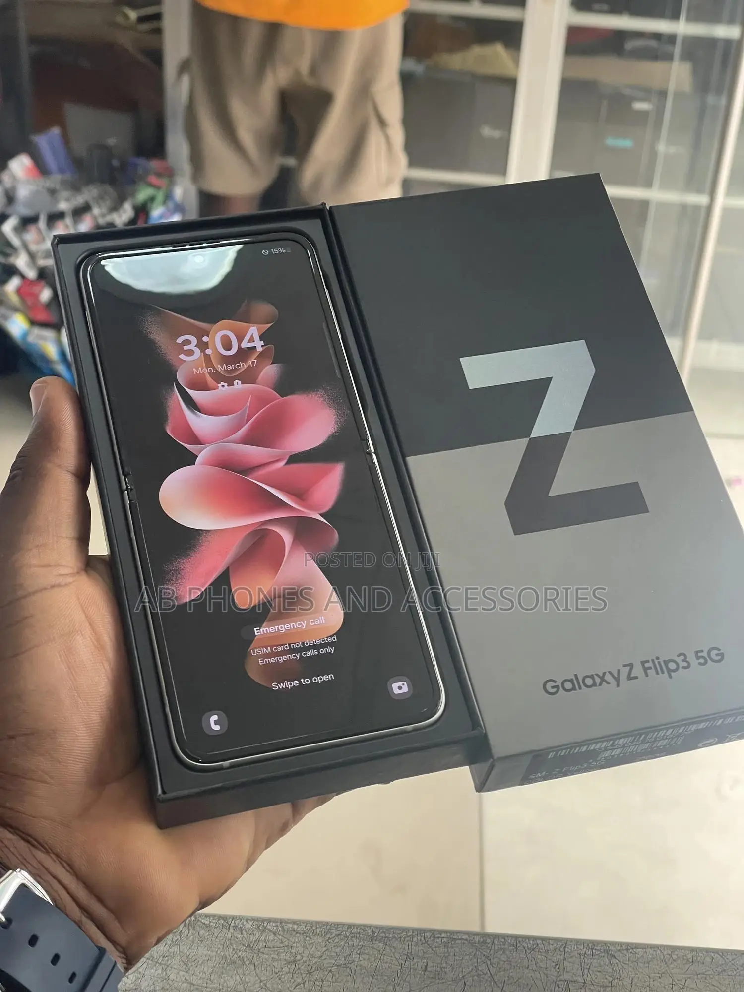 New Samsung Galaxy Z Flip3 5G 256 GB Gold