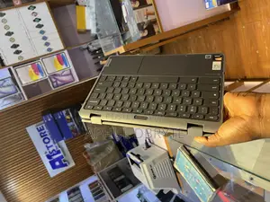 Laptop Lenovo 300e 4GB SSD 256GB