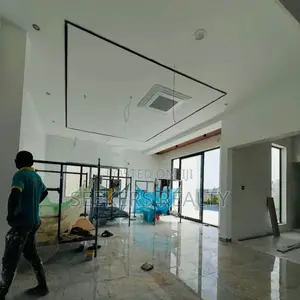 5bdrm House in Seekers Realty, East Legon for sale