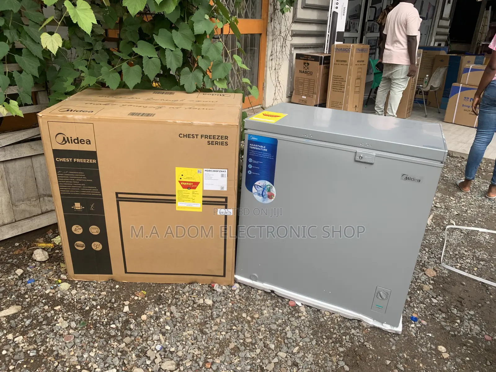 Low Energy Midea 198l Chest Freezer