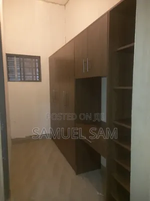 2bdrm House in Adonai, Tema Metropolitan for rent