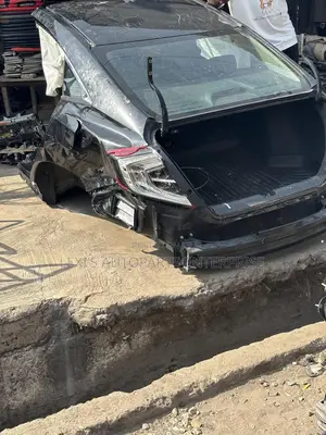 Honda Civic 2017-2021 Back Cut