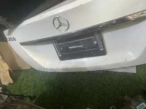 C 250 Boot