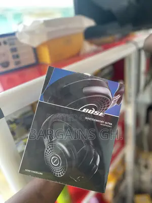 Photo - Bose Quiet Comfort Ultra Hybrid Headset With Protective Bag
