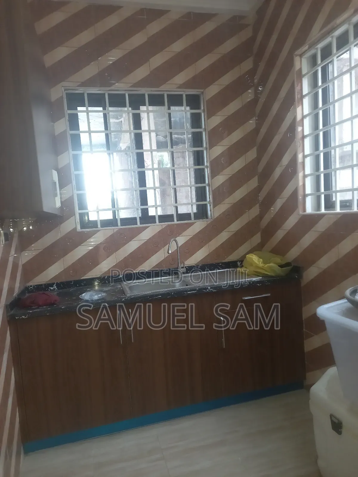 1bdrm Apartment in Port, Tema Metropolitan for rent
