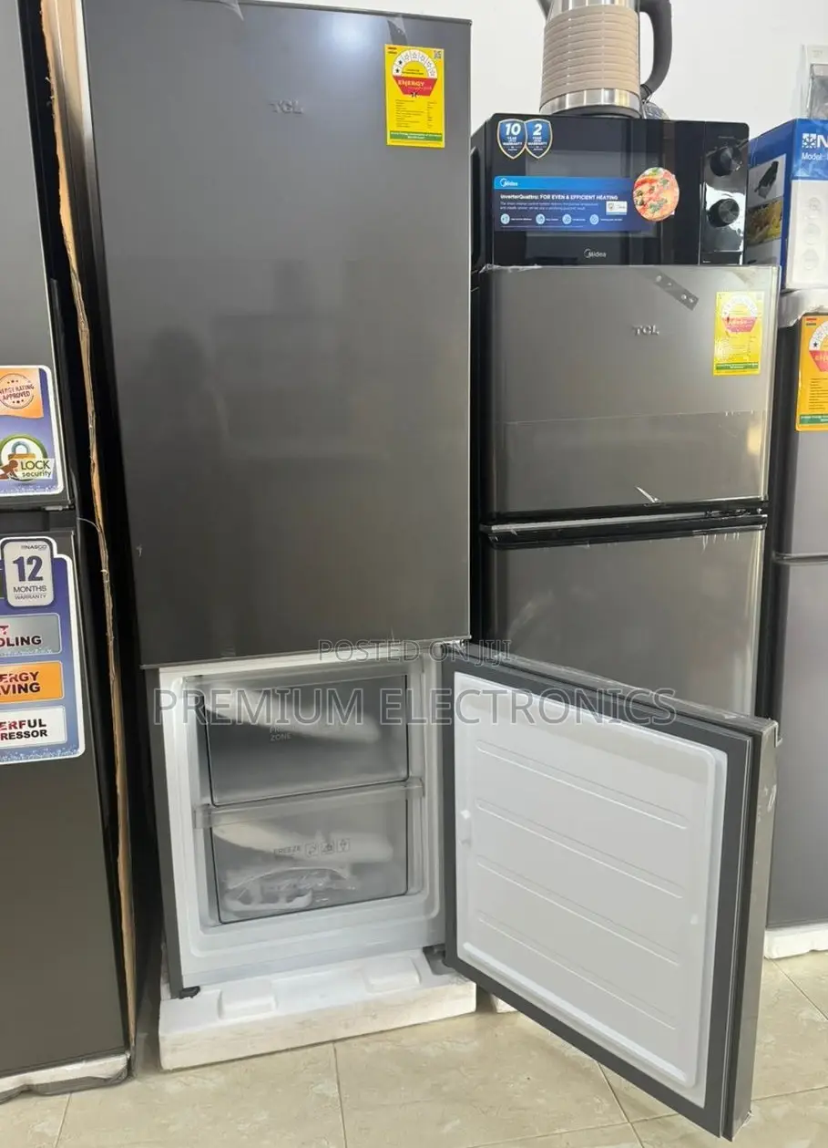 Tcl Refrigerator With Glass Shelf 163-litres Bottom Mount