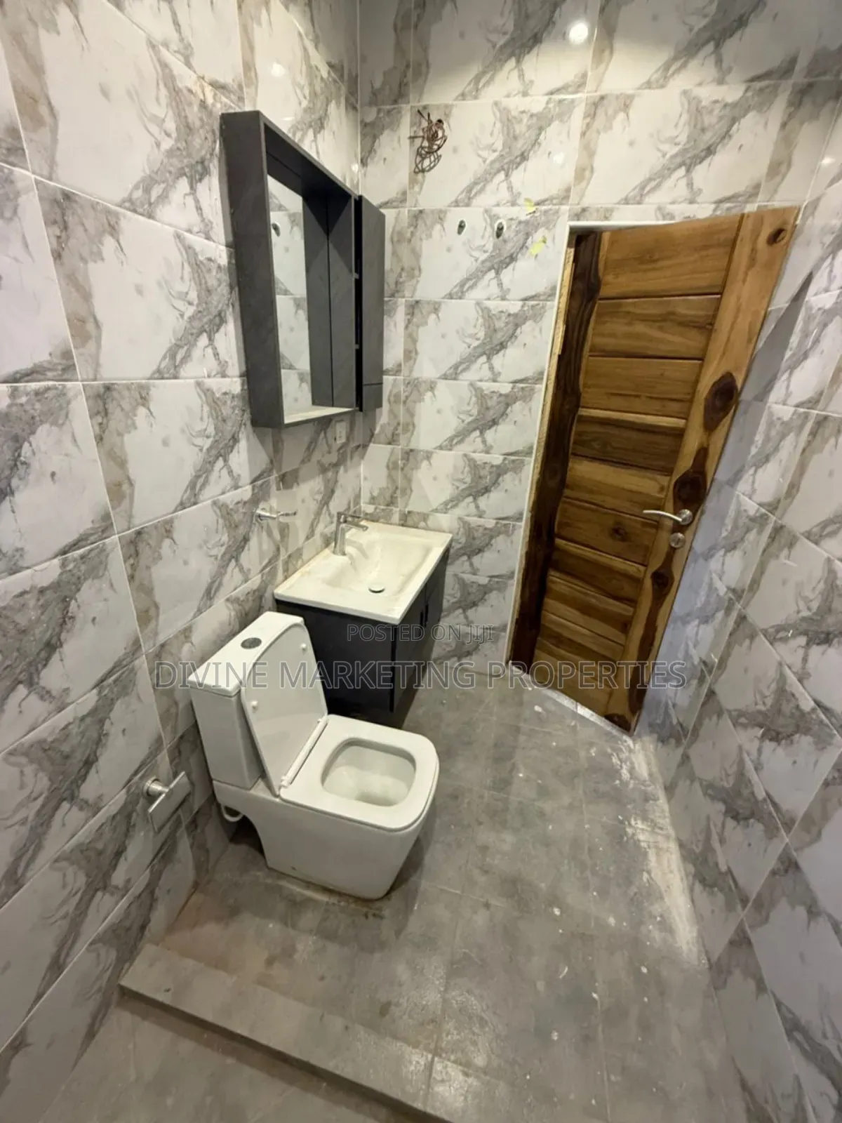 3bdrm House in Ga Odumase Ablekuma, Accra Metropolitan for sale