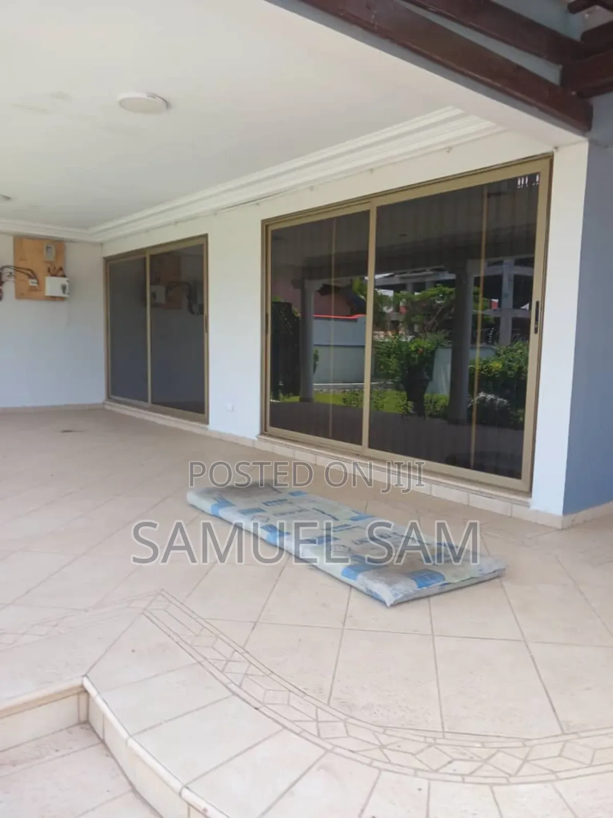 4bdrm House in Sos, Tema Metropolitan for rent