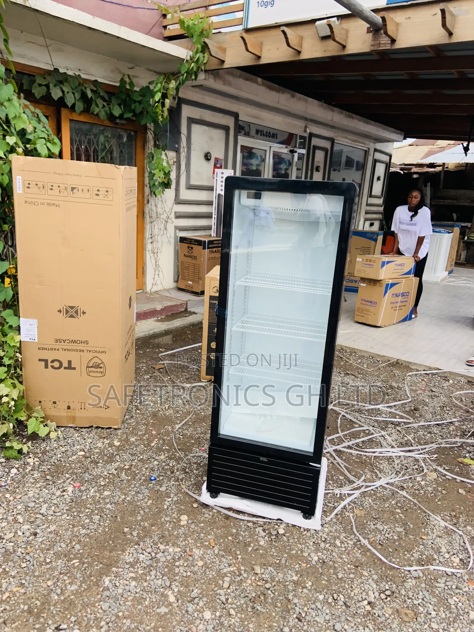 Authentic F215cb Singledoor TCL 215 Liters Display Fridge