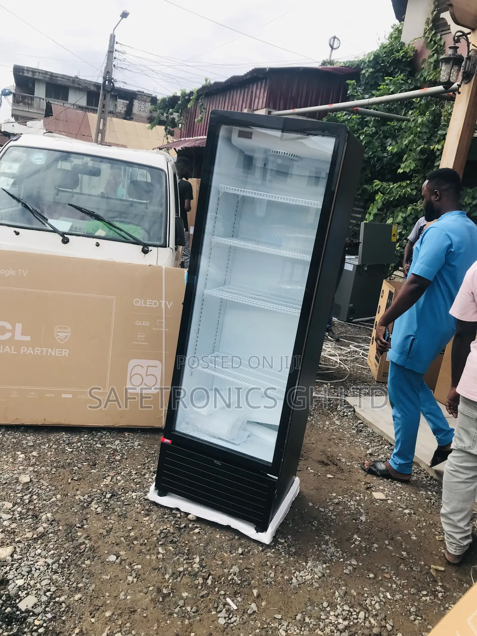 Zealous Display TCL Singledoor 285 Liters F305cb Fridge