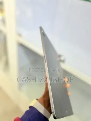 Apple iPad Pro 12.9 (2021) 256 GB Gray