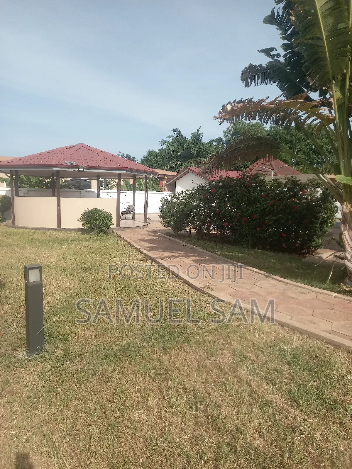4bdrm Mansion in Com.3, Tema Metropolitan for rent