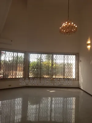4bdrm Mansion in Com.3, Tema Metropolitan for rent
