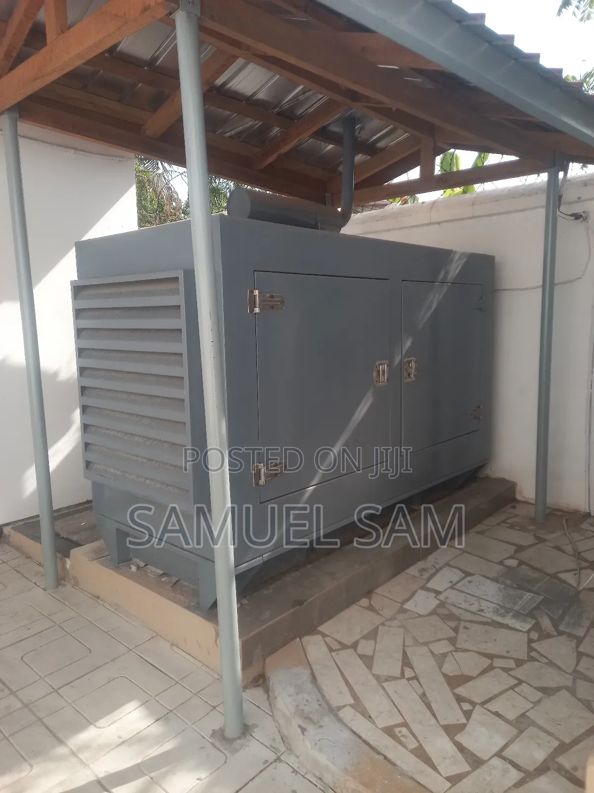 4bdrm Mansion in Com.3, Tema Metropolitan for rent