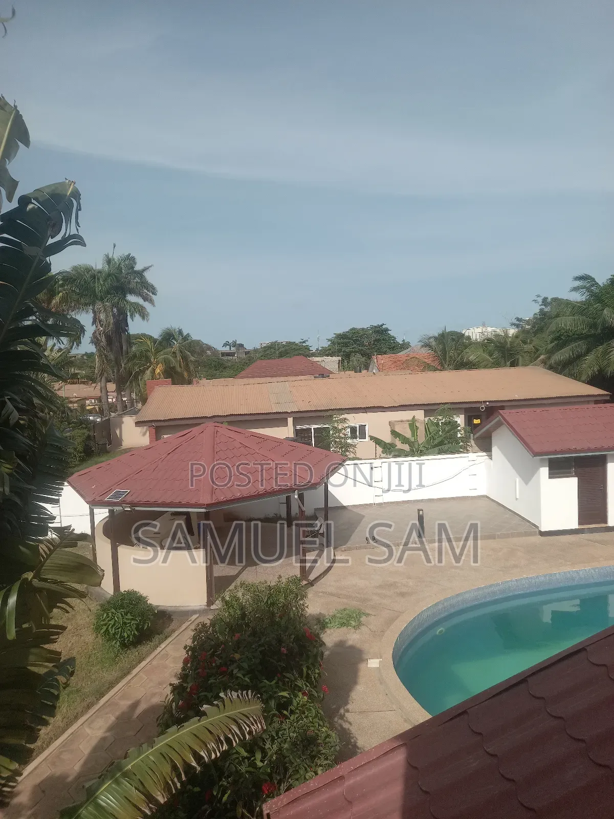 4bdrm Mansion in Com.3, Tema Metropolitan for rent